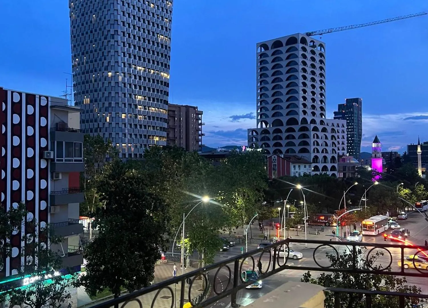 Luxury Central Stay Tirana 0*,